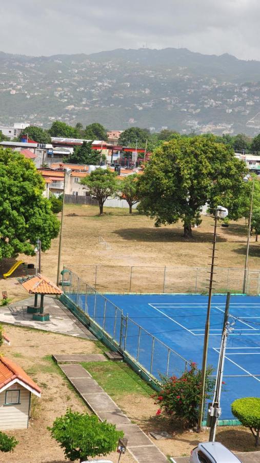 Oaklands Oasis Apartamento Kingston Exterior foto